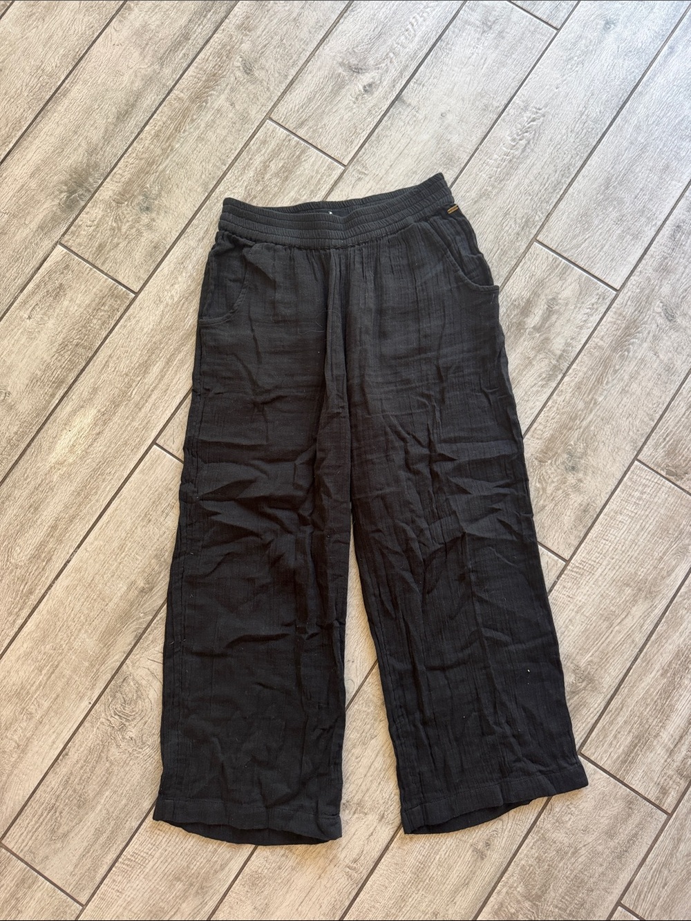 Rip Curl Black linen gauze Wide-Leg Crop Top Set - Picture 5 of 6